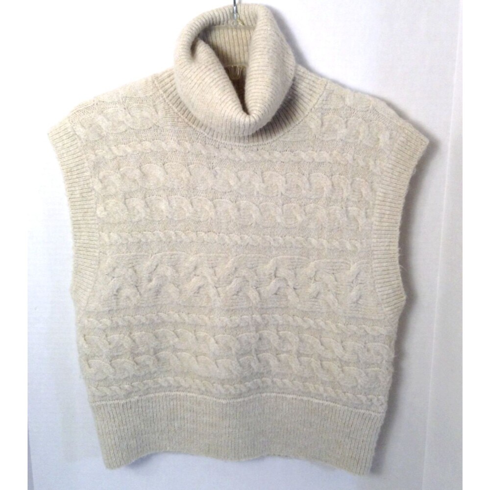 Old Navy Sweater Vest Women M Cream Cable Knit Turtleneck Sleeveless Chunky Boxy